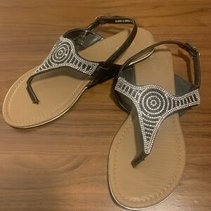 Nicole brand like new sandals size 9